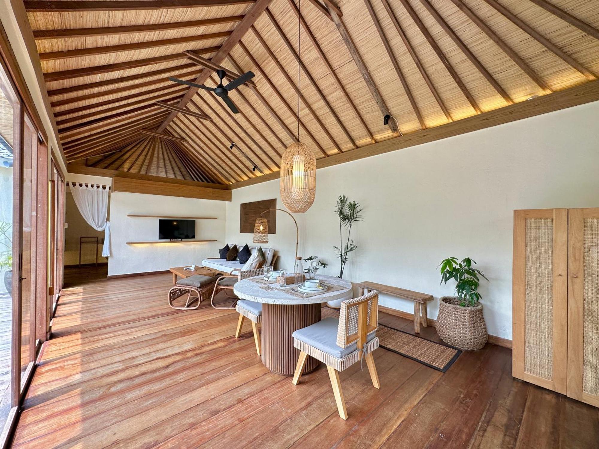 Bobos Echo Villa *