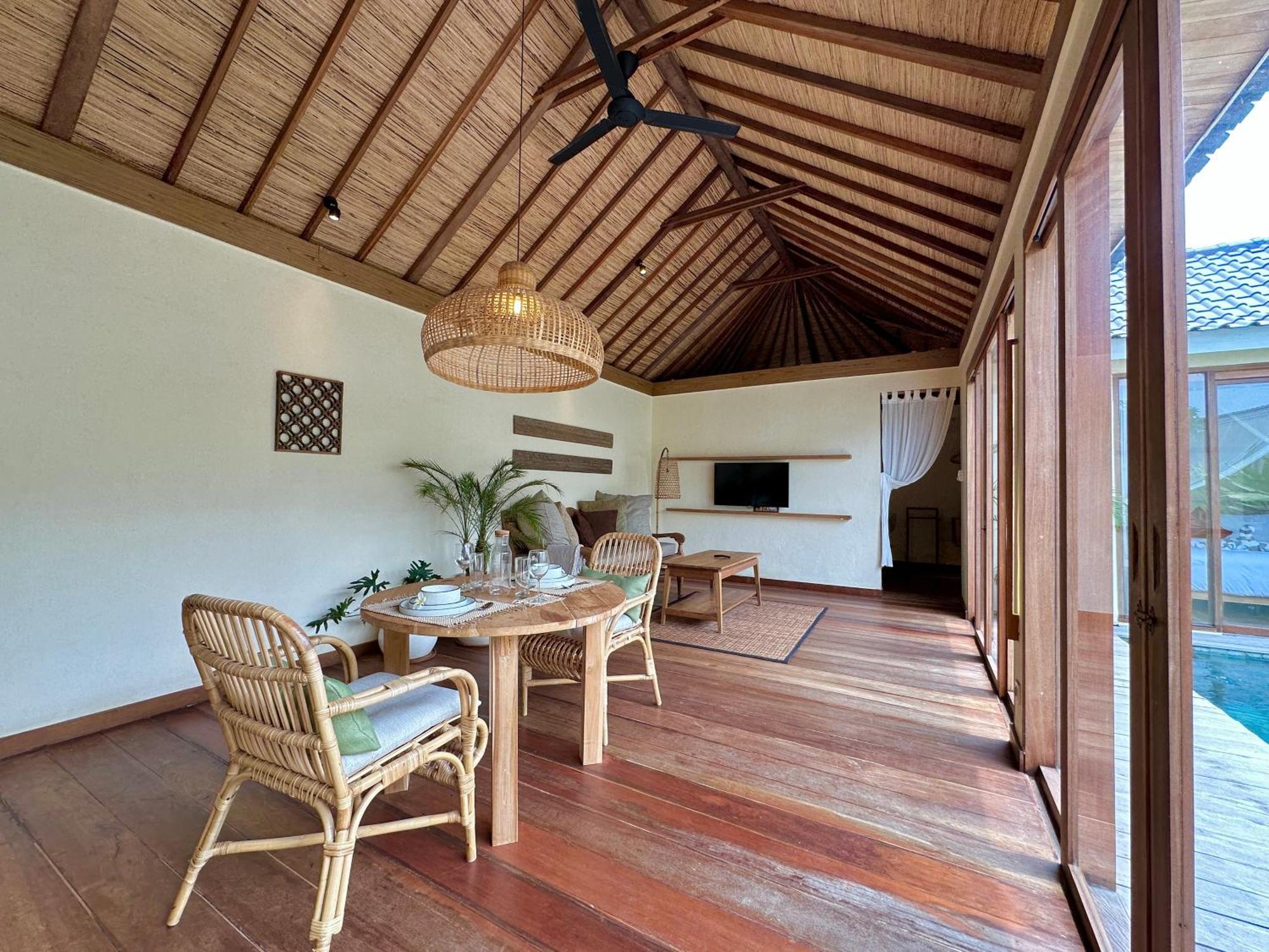 Bobos Echo Villa *